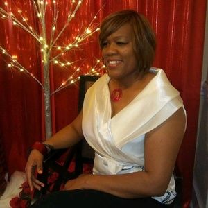 Meet your Posher, Atefa